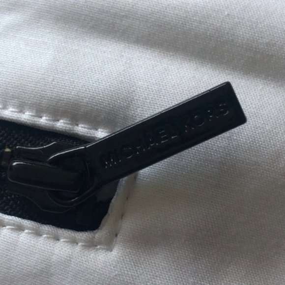 Michael Kors White Short Skirt w zip accents Size 14 - Picture 10 of 10